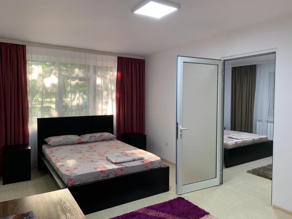 Eli Apartment Galaţi エクステリア 写真